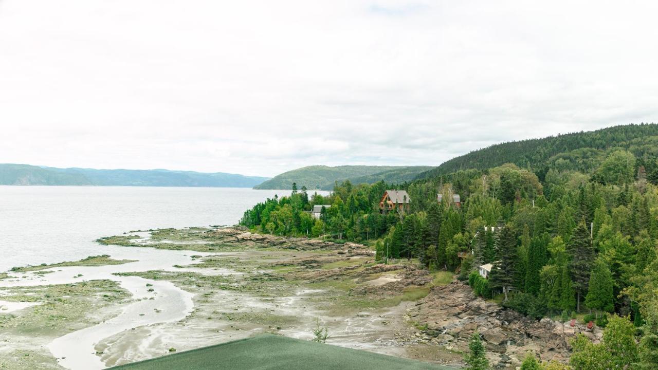 Auberge De La Riviere Saguenay La Baie Exterior photo